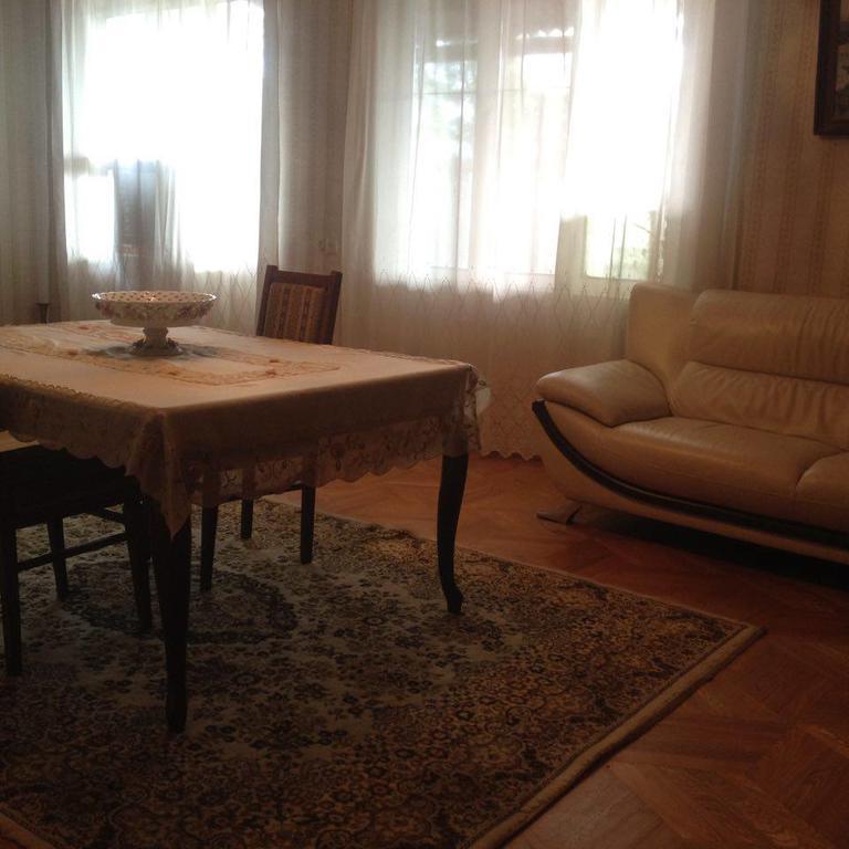 Guest House Gzirishvili Kvareli Buitenkant foto